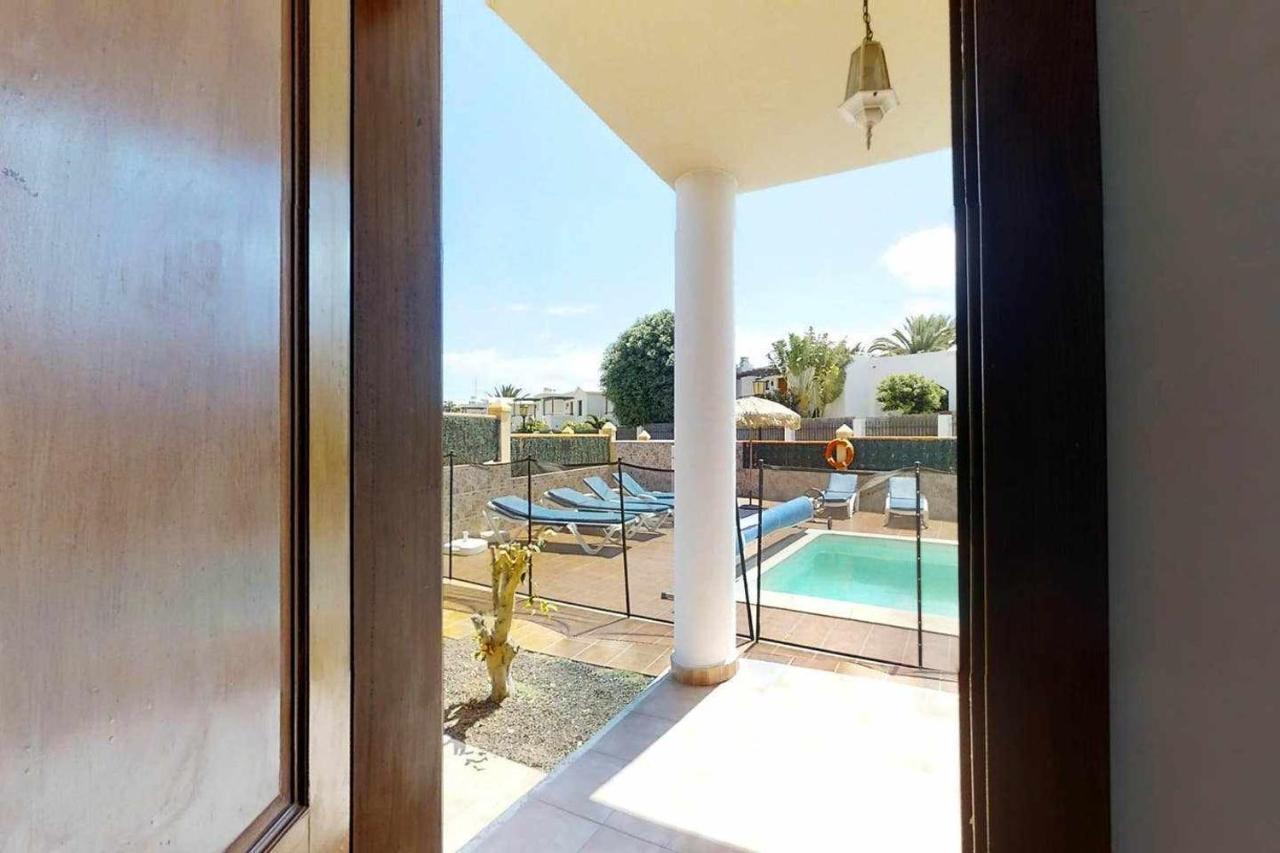 Anju Villas Villa At 100 Meters Far Of The Beach Corralejo Exterior foto