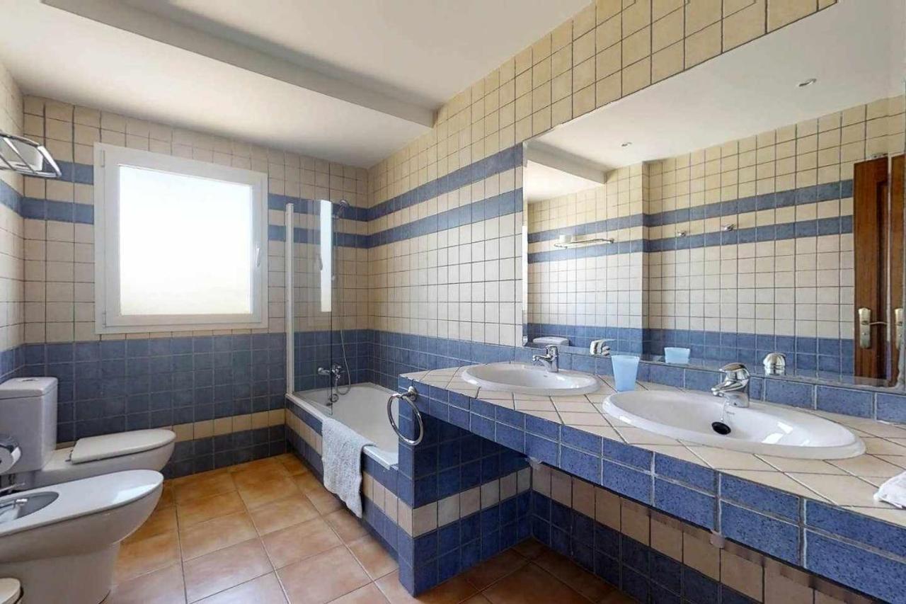 Anju Villas Villa At 100 Meters Far Of The Beach Corralejo Exterior foto